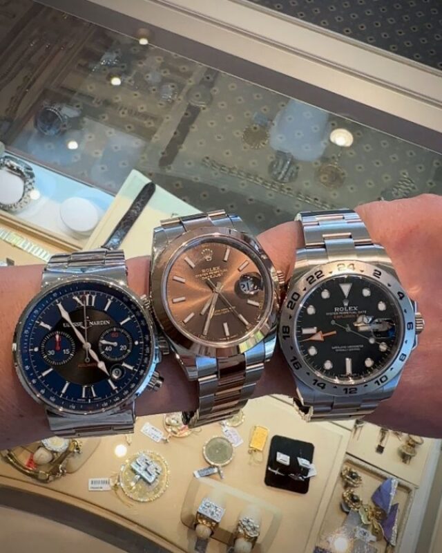 Our estate timepieces are fab👏u👏lous👏 Our collection is always changing as new men's, women's, and unisex pieces make their way to us. Stop in to check out what we have and to let us know what you're looking for. We can keep an eye out and source your dream watch whenever you're ready ⌚ 

Metro Broker Jewelers - Find A Treasure, Save A Fortune 💎
Stop in today or call us for pricing and availability📱
410-653-5880

#metrobrokerjewelers #metrobroker #metrobrokerltd #mbj #pikesville #reisterstown #owingsmills #maryland #gold #oldgold #antiquejewelry #vintagejewelry #estatejewelry #estatejewelryforsale #diamondrings #engagementrings #naturaldiamonds #labgrowndiamonds #baltimorejeweler #jewelryrepair #jewelrydesign #rolexwatch #rolexwatches #watchenthusiast #luxurytimepieces #heirloomwatch
