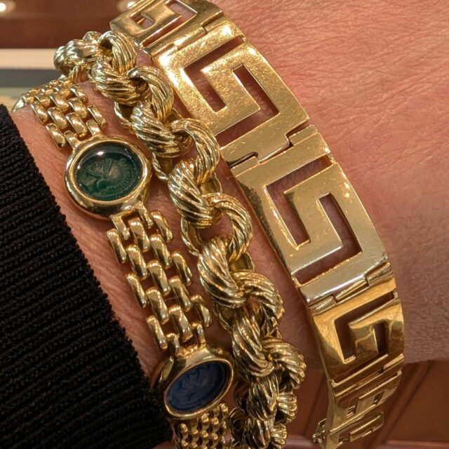 WE BUY GOLD 🪙💰 
Did you know that we buy gold? Spot prices are at an all time high and our payouts to our customers are some of the highest around. If you have gold and other jewelry lying around that you don’t wear or like, even if it's broken, we’ll buy it from you and send you off with your payment that same day. You can even apply your payout as store credit towards a new piece. Send us a DM if you’re interested or come visit us in store. We guarantee you’ll leave happy 🤩
License No. 2412

Metro Broker Jewelers - Find A Treasure, Save A Fortune 💎Stop in today or call us for pricing and availability 📞📱
410-653-5880

#webuyscrapgold #scrapgold #scrapgoldbuyer #goldscrap #goldishigh #webuygold #webuybullion #preciousmetals #springcleaning #customjewelry #antiquejewelry #vintagejewelry #estatejewelry #estatejewelryforsale #diamondrings #engagementrings #naturaldiamonds #labgrowndiamonds #baltimorejeweler #jewelryrepair #jewelrydesign #metrobrokerjewelers #metrobroker #metrobrokerltd #mbj #pikesville #reisterstown