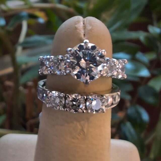 🚨 AMAZING DIAMOND DEAL 🚨
This impressive diamond set came into our estate collection and we're offering these gorgeous rings at quite the deal. The engagement ring center natural round brilliant diamond weighs 1.5cts, is graded H color and VVS1 clarity (wow 🤩), and comes with an EGL diamond grading report. It's flanked by another 1.53cts of the sparkliest round brilliant diamonds, including those in the matching wedding band. The large center stone alone appraised for $14,500, and we're offering BOTH of these beautiful pieces to you for $11,500. Call or visit us in store to see this super clean diamond set that is full of brilliance 🔥🌈🔥

Metro Broker Jewelers - Find A Treasure, Save A Fortune 💎
Stop in today or call us for pricing and availability 📱
410-653-5880

#customjewelry #antiquejewelry #vintagejewelry #estatejewelry #estatejewelryforsale #diamondrings #engagementrings #naturaldiamonds #labgrowndiamonds #baltimorejeweler #jewelryrepair #jewelrydesign #metrobrokerjewelers #metrobroker #metrobrokerltd #mbj #pikesville #reisterstown