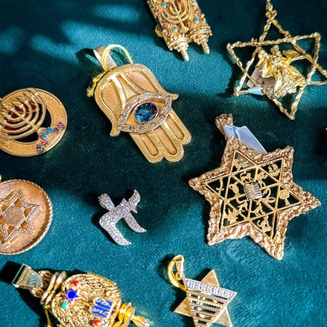 If we had to pick just one word to describe our collection of judaica jewelry, we'd go with *exquisite* 😍
These are just a few of the many beautiful pieces you can find in our store ✡️🕎🔯

Metro Broker Jewelers - Find A Treasure, Save A Fortune 💎
Stop in today or call us for pricing and availability 📞📱
410-653-5880

#customjewelry #antiquejewelry #vintagejewelry #estatejewelry #estatejewelryforsale #showmeyourrings #diamondrings #engagementrings #naturaldiamonds #labgrowndiamonds #baltimorejeweler #jewelry #jewelers #jewelryrepair #jewelrydesign #metrobrokerjewelers #metrobroker #metrobrokerltd #mbj #pikesville #reisterstown #owingsmills #maryland #judaica #judaicajewelry #jewishpride #shabbatshalom
