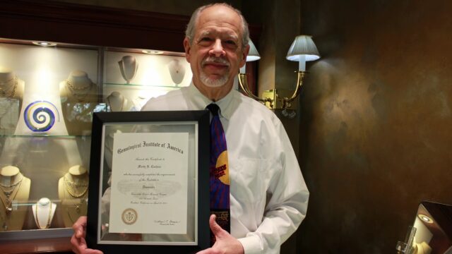 When it comes to diamonds, Marty's the man. Having completed the rigorous Diamond course with the Gemological Institute of America and always staying on top of the latest diamond trends through continuing education, Marty is a diamond expert when it comes to grading for appraisals and buying from estates. Stop by to say hi, he absolutely loves to geek out over 💎💎💎
Metro Broker Jewelers - Find A Treasure, Save A Fortune 💎
Stop in today or call us for pricing and availability 📱
410-653-5880
#customjewelry #antiquejewelry #vintagejewelry #estatejewelry #estatejewelryforsale #diamondrings #engagementrings #naturaldiamonds #labgrowndiamonds #baltimorejeweler #jewelryrepair #jewelrydesign #metrobrokerjewelers #metrobroker #metrobrokerltd #mbj #pikesville #reisterstown #gia #gemologicalinstituteofamerica #diamondgrading