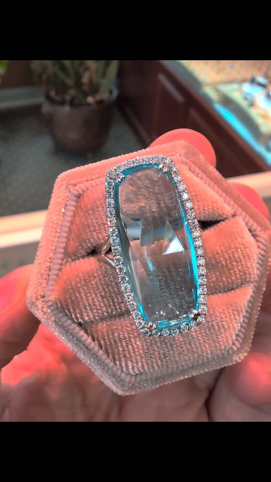 This 18 carat blue topaz and diamond ring feels just like summer 🌞 🏝️ We absolutely love how much real estate this statement piece takes up on the finger. Available now at $1500. 

Metro Broker Jewelers - Find A Treasure, Save A Fortune 💎
Stop in today or call us for pricing and availability 📱
410-653-5880

#customjewelry #antiquejewelry #vintagejewelry #estatejewelry #estatejewelryforsale #diamondrings #engagementrings #naturaldiamonds #labgrowndiamonds #baltimorejeweler #jewelryrepair #jewelrydesign #metrobrokerjewelers #metrobroker #metrobrokerltd #mbj #pikesville #reisterstown #bluetopaz #cocktailring #bigboldjewelry