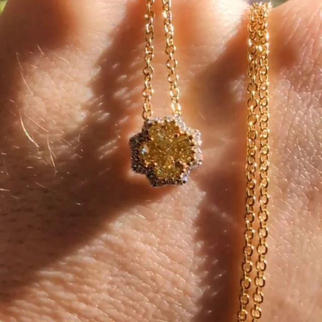 We met with one of our favorite dealers on the West Coast the other day and boy did we pick out some extraordinary pieces. We believe in quality over quantity, so we took our time, assessed the goods, and walked away with some pretty special finds for you. Here's one of them: A diamond clover pendant necklace comprised of 4 fancy yellow 💛 heart-shaped 💛 diamonds and 24 round brilliants, set in a combination of 14K white and yellow gold. Available on either a white gold or yellow gold chain. Visit us in store to see this beauty or send us a DM for more details and to claim her. 

Metro Broker Jewelers - Find A Treasure, Save A Fortune 💎
Stop in today or call us for pricing and availability 📱 410-653-5880

#customjewelry #antiquejewelry #vintagejewelry #estatejewelry #estatejewelryforsale #diamondrings #engagementrings #naturaldiamonds #labgrowndiamonds #baltimorejeweler #jewelryrepair #jewelrydesign #metrobrokerjewelers #metrobroker #metrobrokerltd #mbj #pikesville #reisterstown