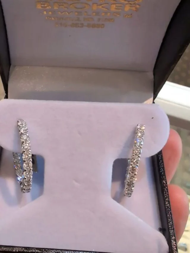 Happy New Year to our dear clients, friends, and families 🎉🍾 We were quite busy with year-end happenings, but we're back on the gram and so excited for a bright and fun-filled 2026 here at Metro. We've been busy buying up estates and growing our inventory, so stop in and say hello! Check out these new lab diamond hoops that Jennifer is wearing today. They just hit the case and the price is so so good! 

Metro Broker Jewelers - Find A Treasure, Save A Fortune 💎
Stop in today or call us for pricing and availability 📱410-653-5880